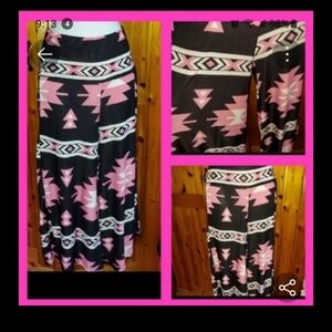 Black and Pink Geometric Pattern Capris Pants